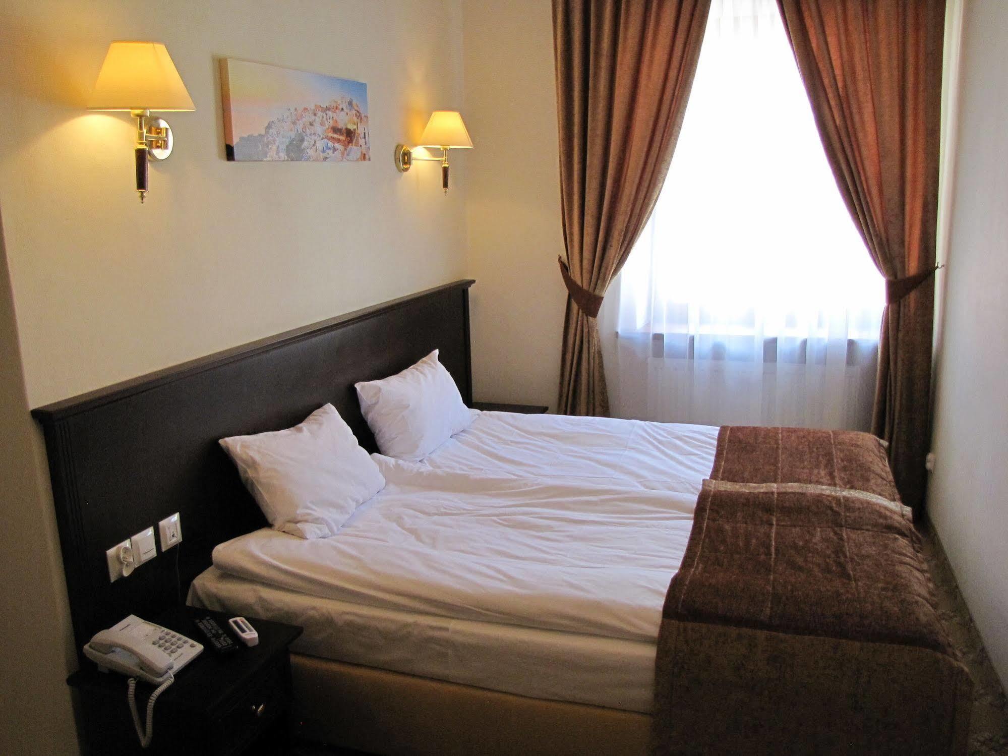 Rezydencja Cleopatra Bed & Breakfast Lublin Exterior foto