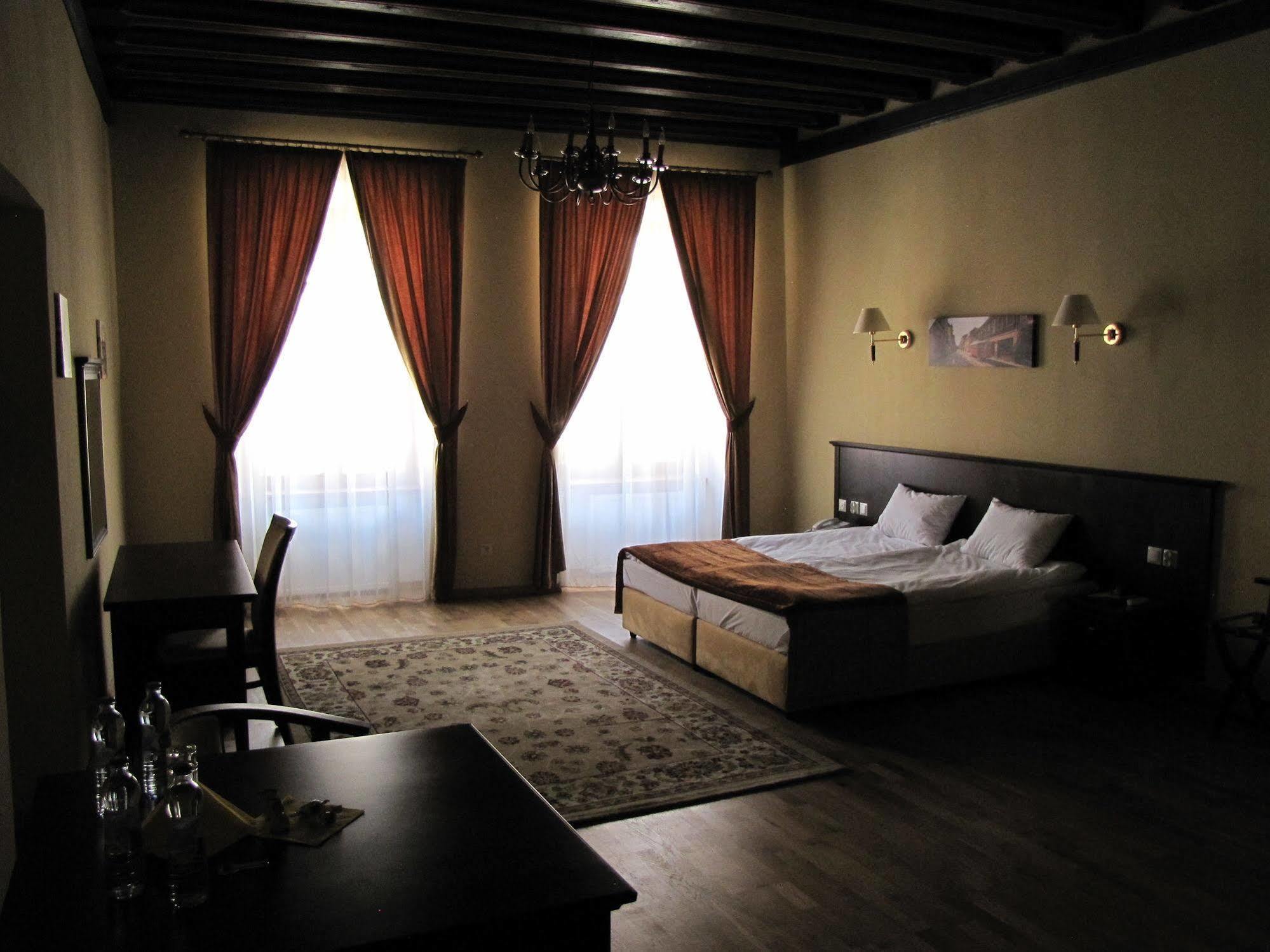 Rezydencja Cleopatra Bed & Breakfast Lublin Exterior foto
